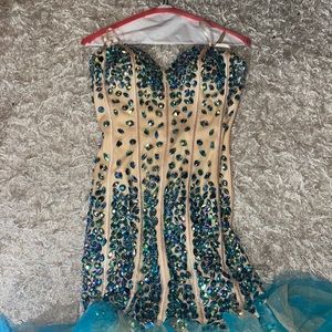 Prom queen dress